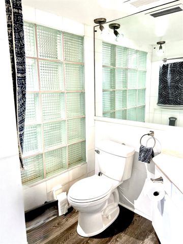 419 Atkinson Drive 1702, Honolulu, HI 96814