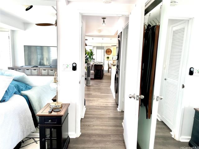 419 Atkinson Drive 1702, Honolulu, HI 96814