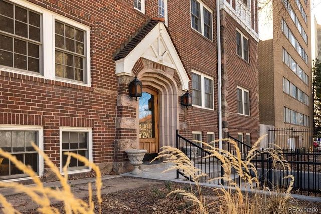 963 N Logan Street 3, Denver, CO 80203