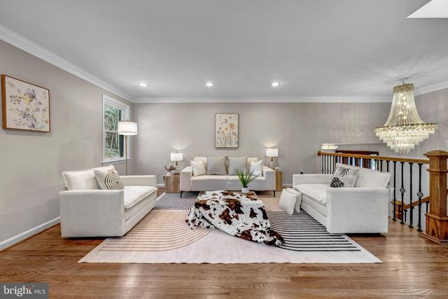 8706 BRAEBURN DR, Annandale, VA 22003