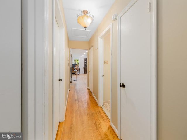 8706 BRAEBURN DR, Annandale, VA 22003