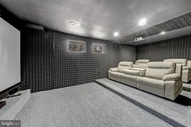 8706 BRAEBURN DR, Annandale, VA 22003