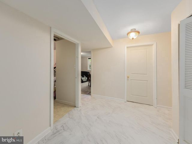 8706 BRAEBURN DR, Annandale, VA 22003