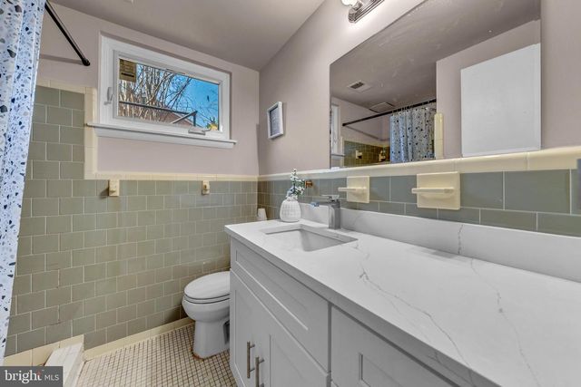 8706 BRAEBURN DR, Annandale, VA 22003