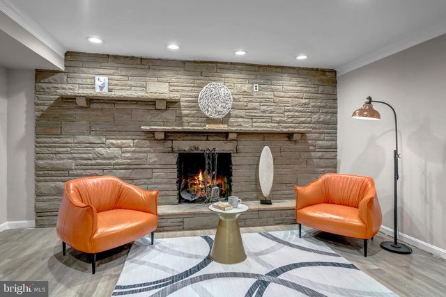 8706 BRAEBURN DR, Annandale, VA 22003