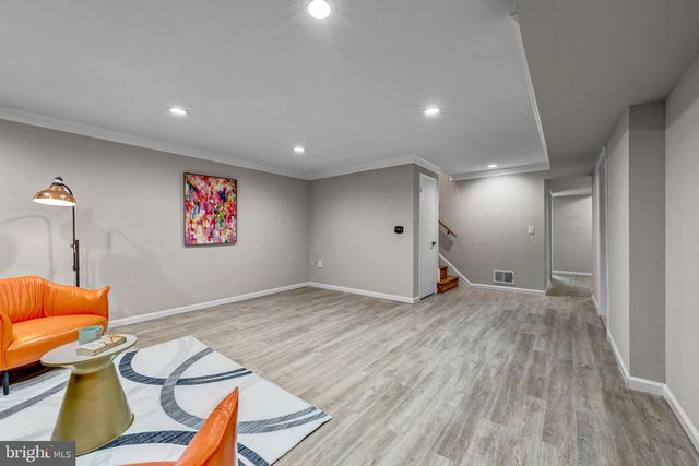 8706 BRAEBURN DR, Annandale, VA 22003