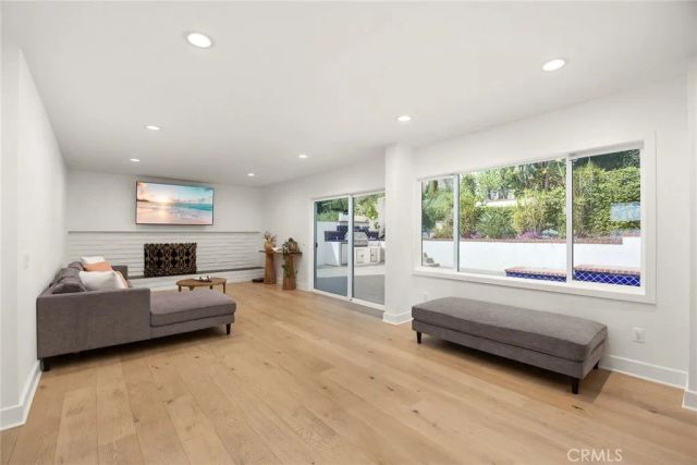 3929 El Moreno, La Crescenta, CA 91214