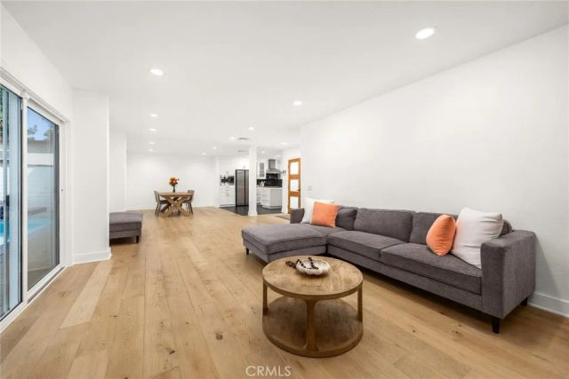3929 El Moreno, La Crescenta, CA 91214