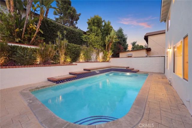 3929 El Moreno, La Crescenta, CA 91214