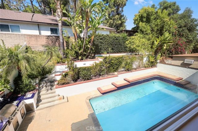 3929 El Moreno, La Crescenta, CA 91214