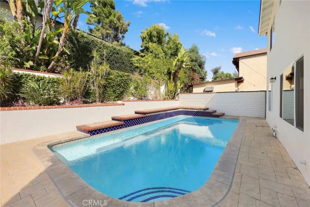 3929 El Moreno, La Crescenta, CA 91214