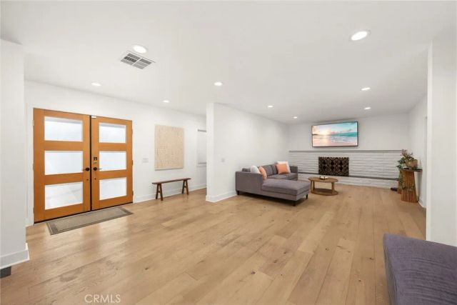 3929 El Moreno, La Crescenta, CA 91214