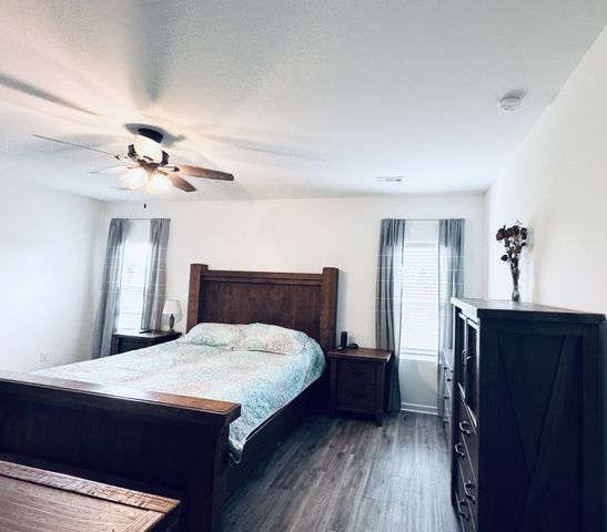 4802 Turquoise Ln, Murfreesboro, TN 37129