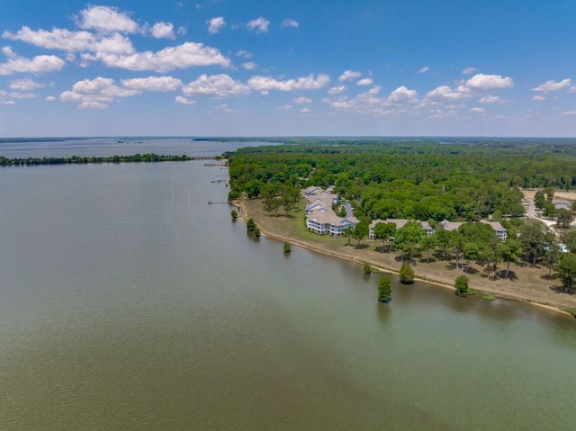 1184 Bridgeview Lane E104, Summerton, SC 29148