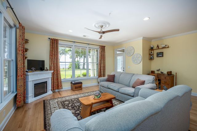 1184 Bridgeview Lane E104, Summerton, SC 29148