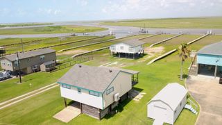 2092 County Road 201, Sargent, TX 77414