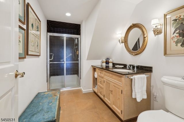 164 E Saddle River Rd, Saddle River Boro, NJ 07458