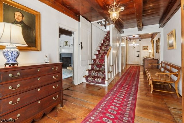 164 E Saddle River Rd, Saddle River Boro, NJ 07458