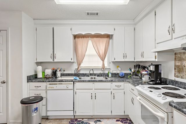 174 Joe Walding Drive, Midland City, AL 36350