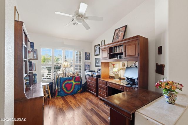 1018 N Cowboy Canyon Drive, Green Valley, AZ 85614