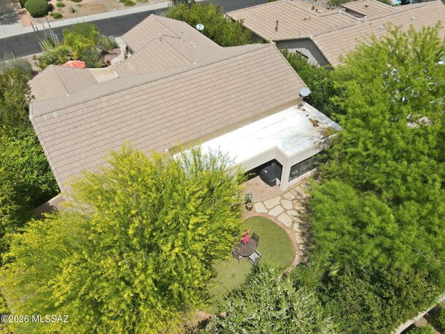 1018 N Cowboy Canyon Drive, Green Valley, AZ 85614