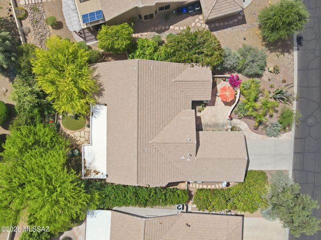 1018 N Cowboy Canyon Drive, Green Valley, AZ 85614