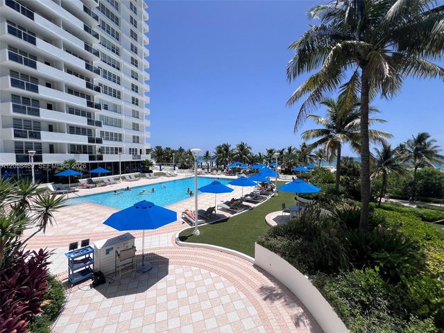 100 Lincoln Rd 542, Miami Beach, FL 33139