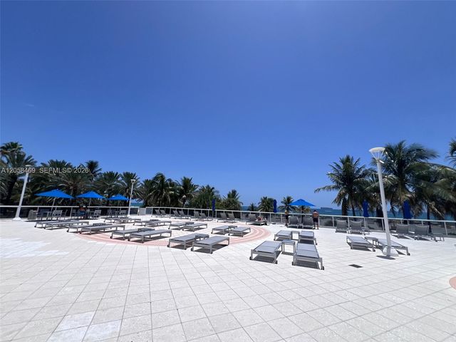 100 Lincoln Rd 542, Miami Beach, FL 33139