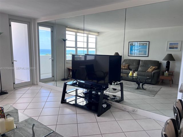 100 Lincoln Rd 542, Miami Beach, FL 33139