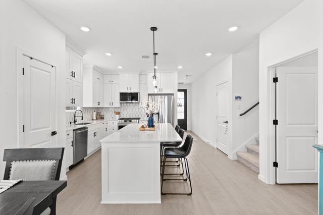 13716 Windward Mist Drive, Texas City, TX 77568