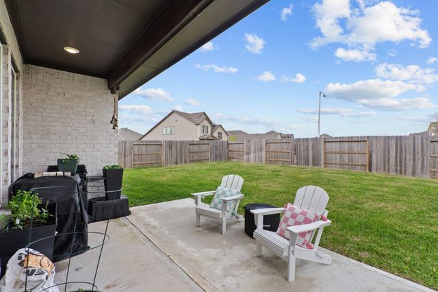 13716 Windward Mist Drive, Texas City, TX 77568