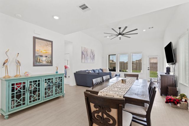 13716 Windward Mist Drive, Texas City, TX 77568