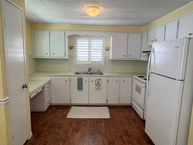 605 QUEEN PALM STREET, Largo, FL 33778