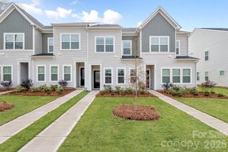 4742 Lakeview Road N 17, Charlotte, NC 28216