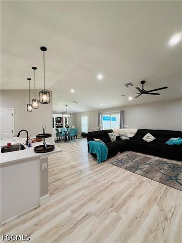511 NW 6th ST, Cape Coral, FL 33993