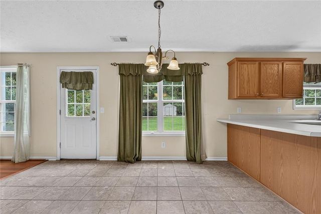 829 Sweden Forest Cove, Hampton, GA 30228