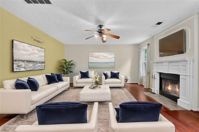 829 Sweden Forest Cove, Hampton, GA 30228