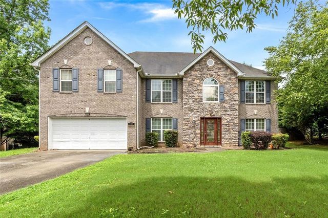 829 Sweden Forest Cove, Hampton, GA 30228