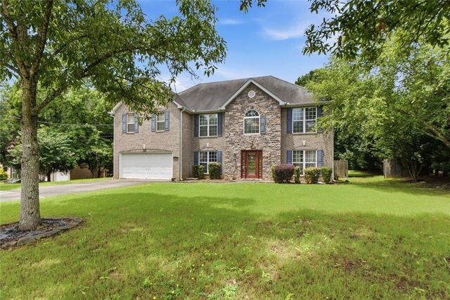 829 Sweden Forest Cove, Hampton, GA 30228