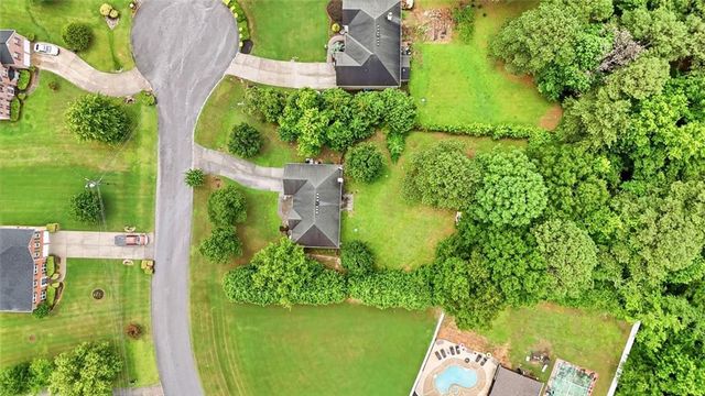 829 Sweden Forest Cove, Hampton, GA 30228