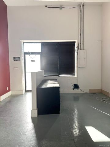 230 Herricks Road, Mineola, NY 11501