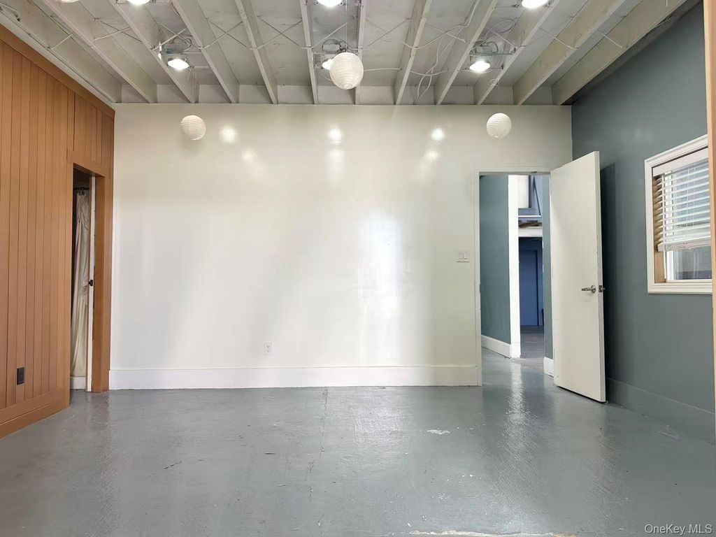 230 Herricks Road, Mineola, NY 11501