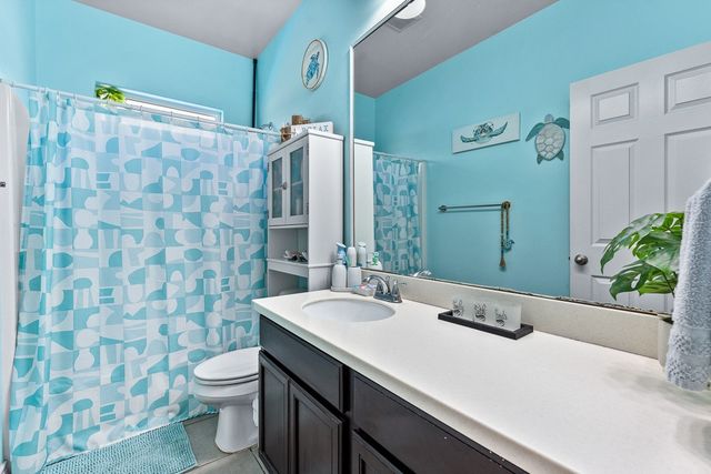 2274 Tallow Dr, Portland, TX 78374