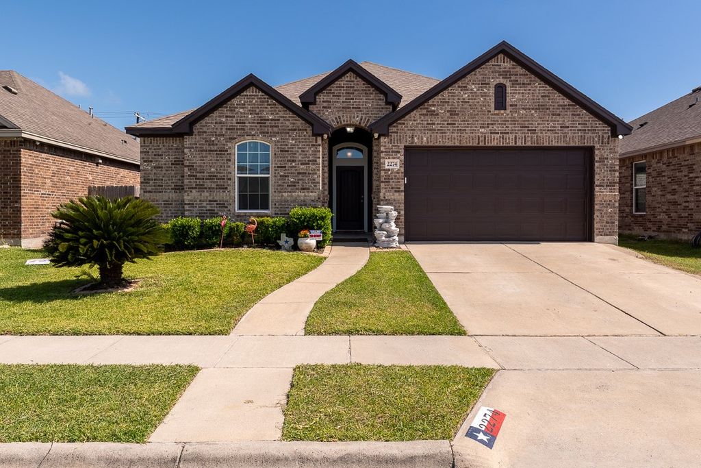 2274 Tallow Dr, Portland, TX 78374