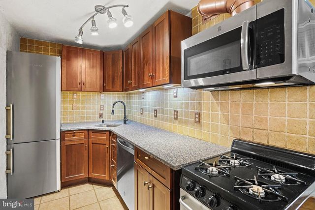 575 THAYER AVE #404, Silver Spring, MD 20910