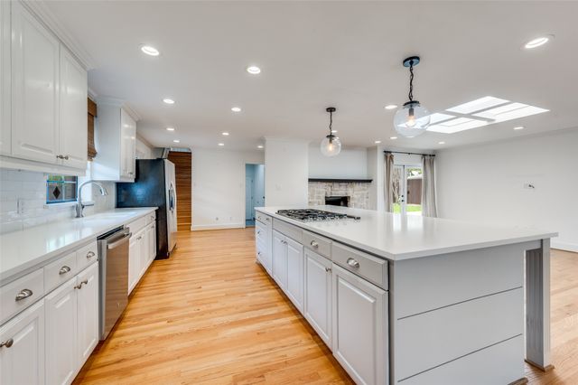 7727 La Avenida Drive, Dallas, TX 75248