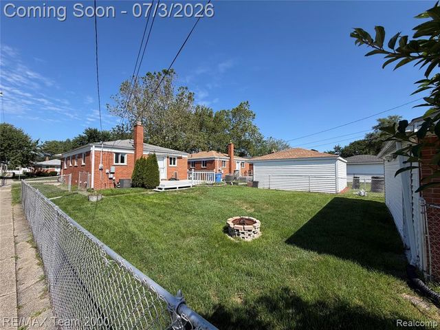 5902 N Lafayette Street, Dearborn Heights, MI 48127