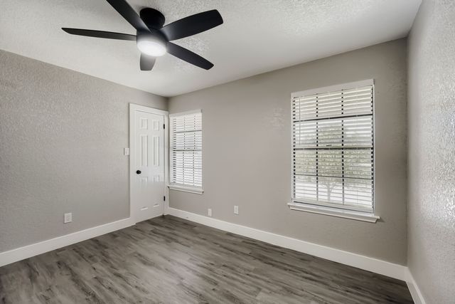1612 Hermitage Drive, Round Rock, TX 78681