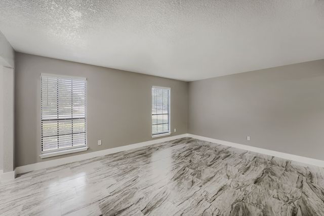 1612 Hermitage Drive, Round Rock, TX 78681