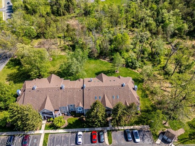 31 Rachel Ct, Franklin Twp., NJ 08823